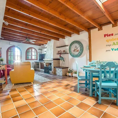 Frida Kahlo House Con Piscina Y Vistas Al Mar By Lightbooking